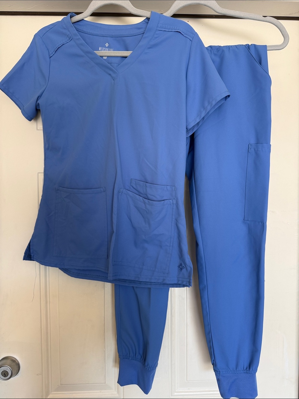 Med Couture Ceil Blue V-Neck Scrub Top with Jogger Pant
